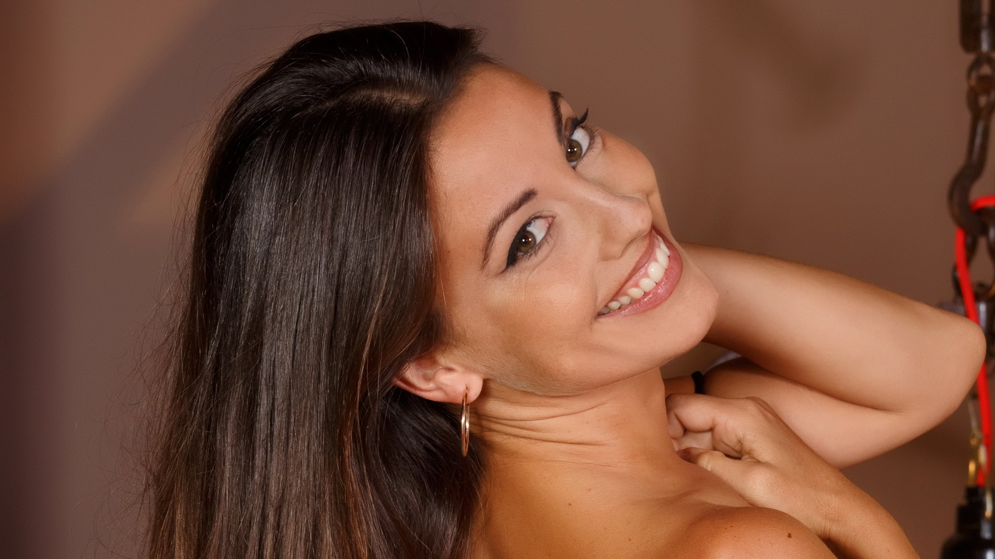 Лорена Гарсиа – эффектная испанская брюнетка которая буквально источает собой секс ее захочет каждый 