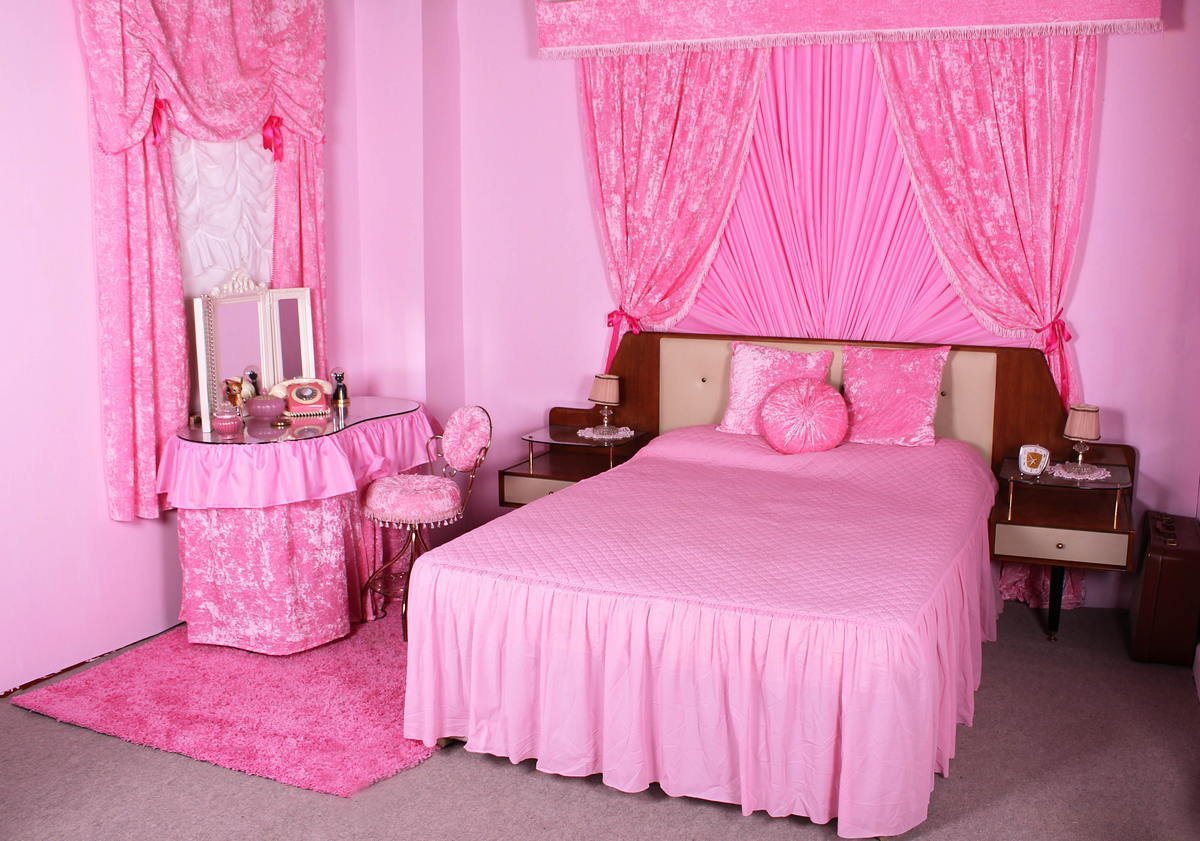 Знойное сношение в розовой комнате 