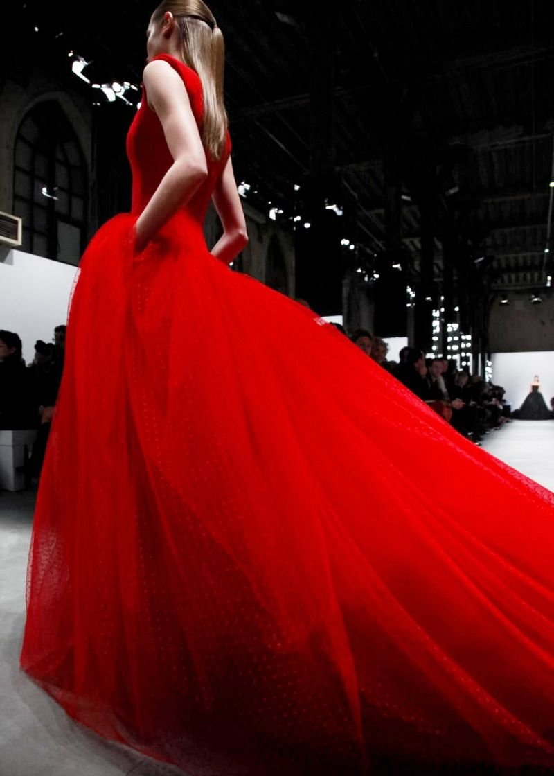 Рассказ Красное Платье