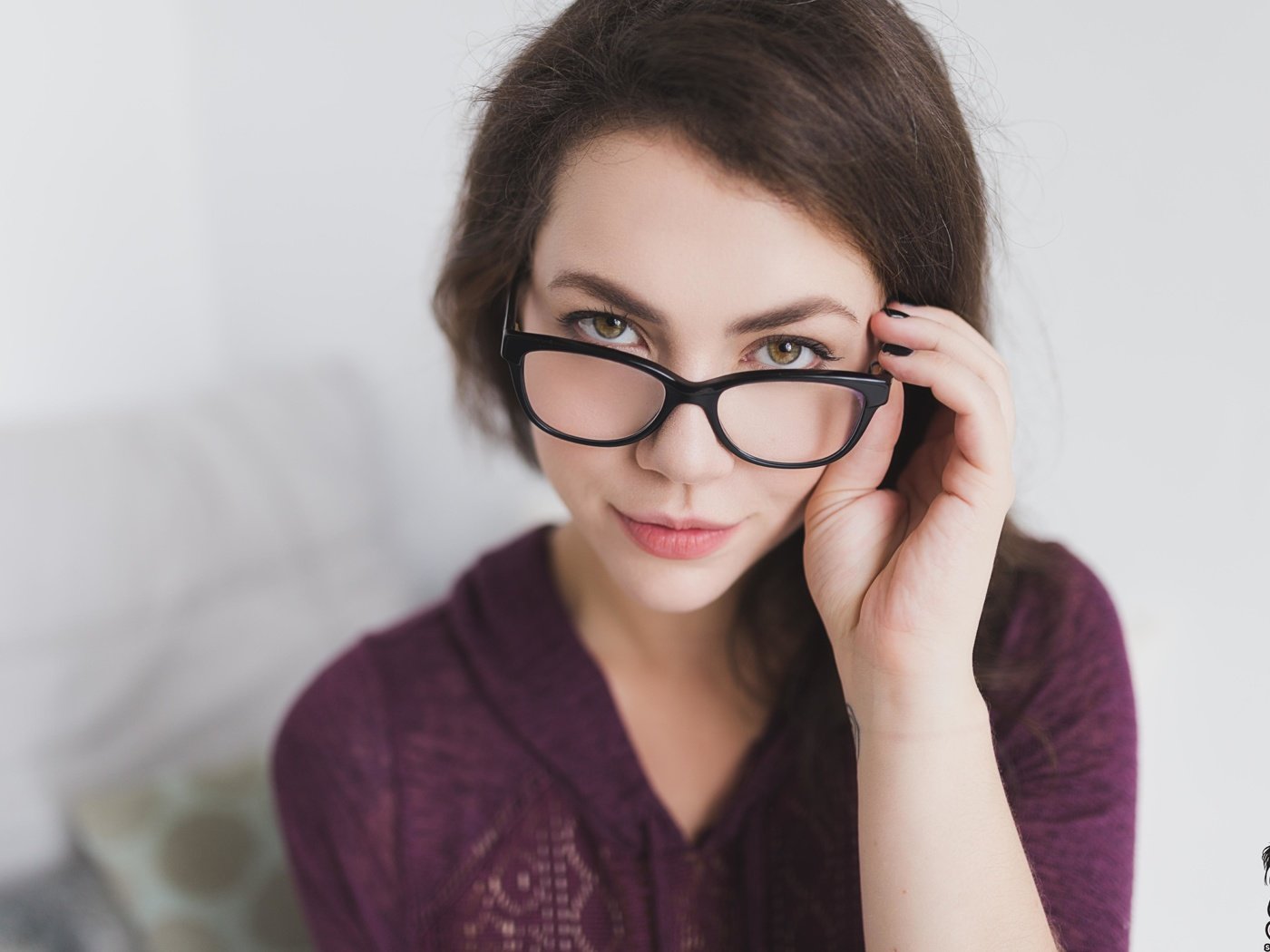 Домашний стриптиз от 18летней студентки-отличницы в очках