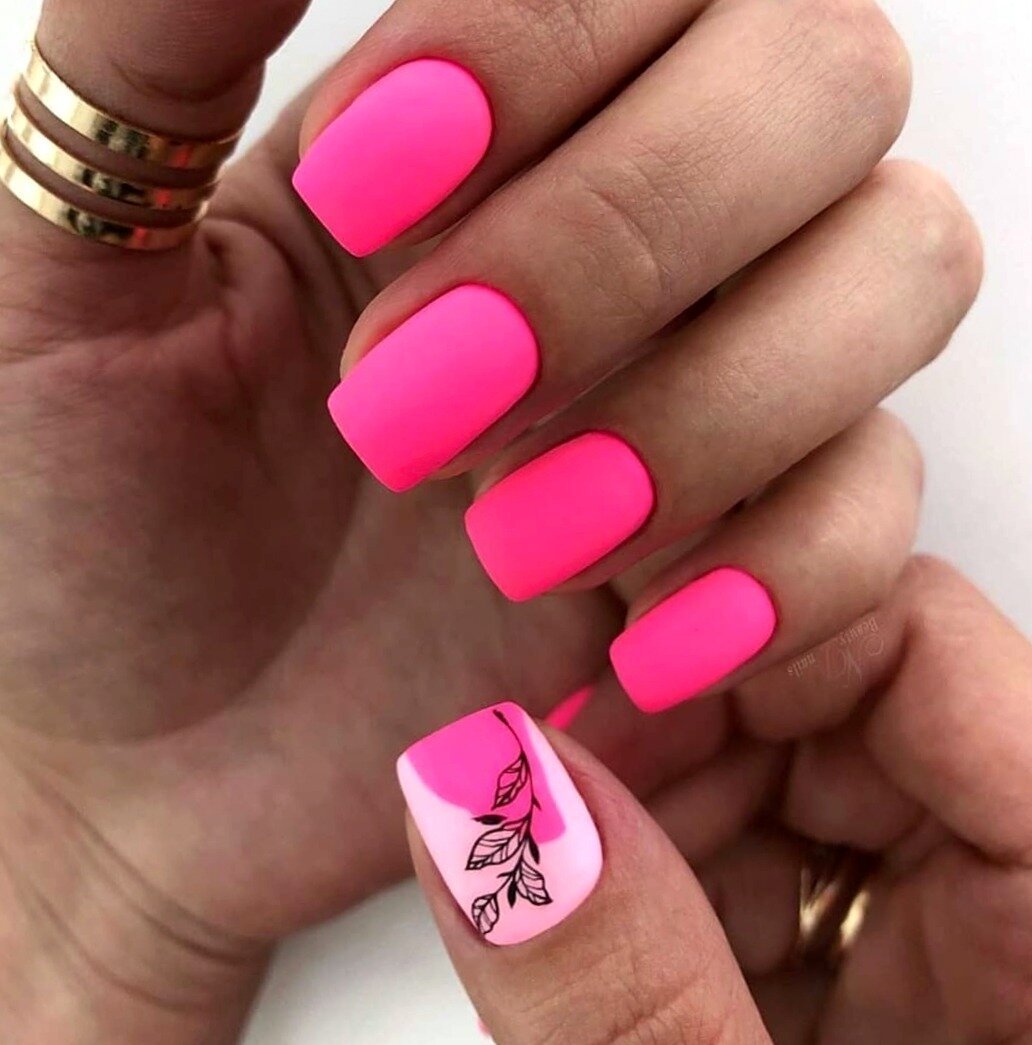 Розовые Матовые Ногти Дизайн