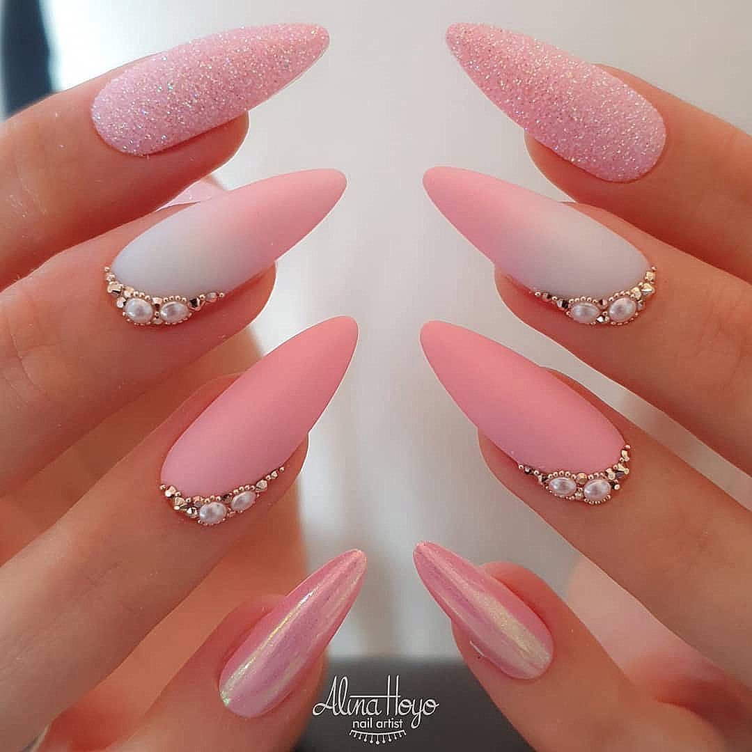 Розовый Дизайн Миндалевидных Ногтей