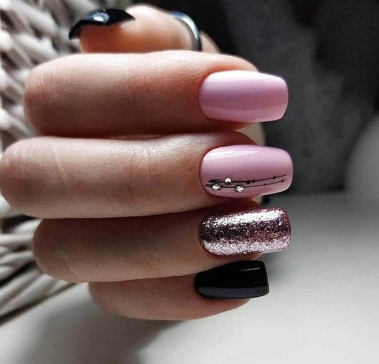 Ногти Дизайн Розовый С Серебром И Черный