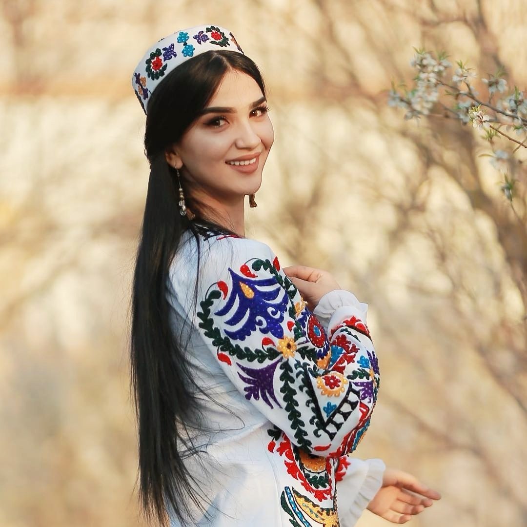 Узбекский Красивый Девушка