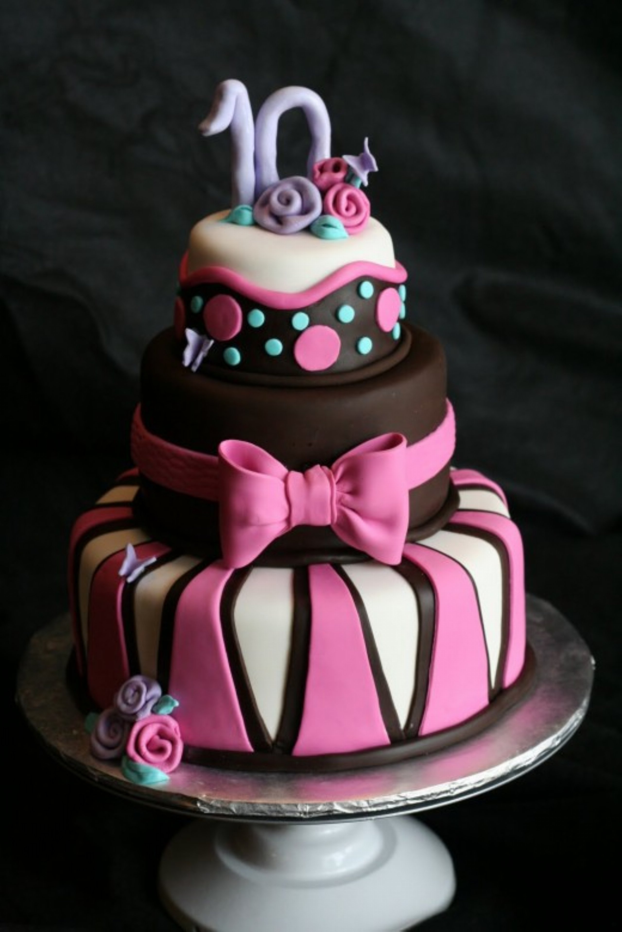 Красивые торты на 10 лет. Торт девочка. Торт на день рождения девочке. Торт на день рождениядеыочке. Торт на денььрождения девочке.
