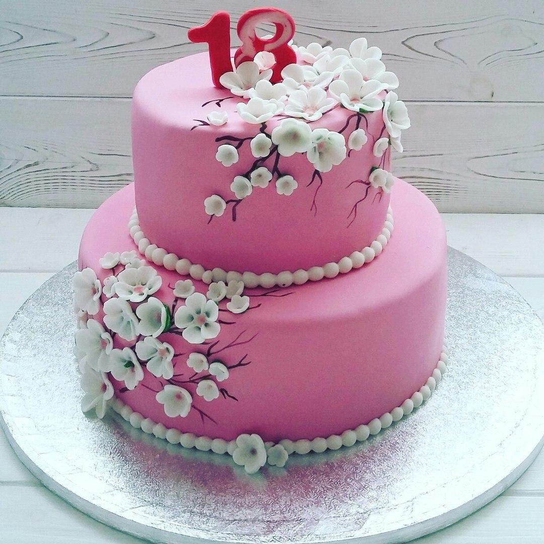 Красивые торты 11 лет. Красивые торты. Торт на день рождения девочке. Торт для девушки. Торт девочка.