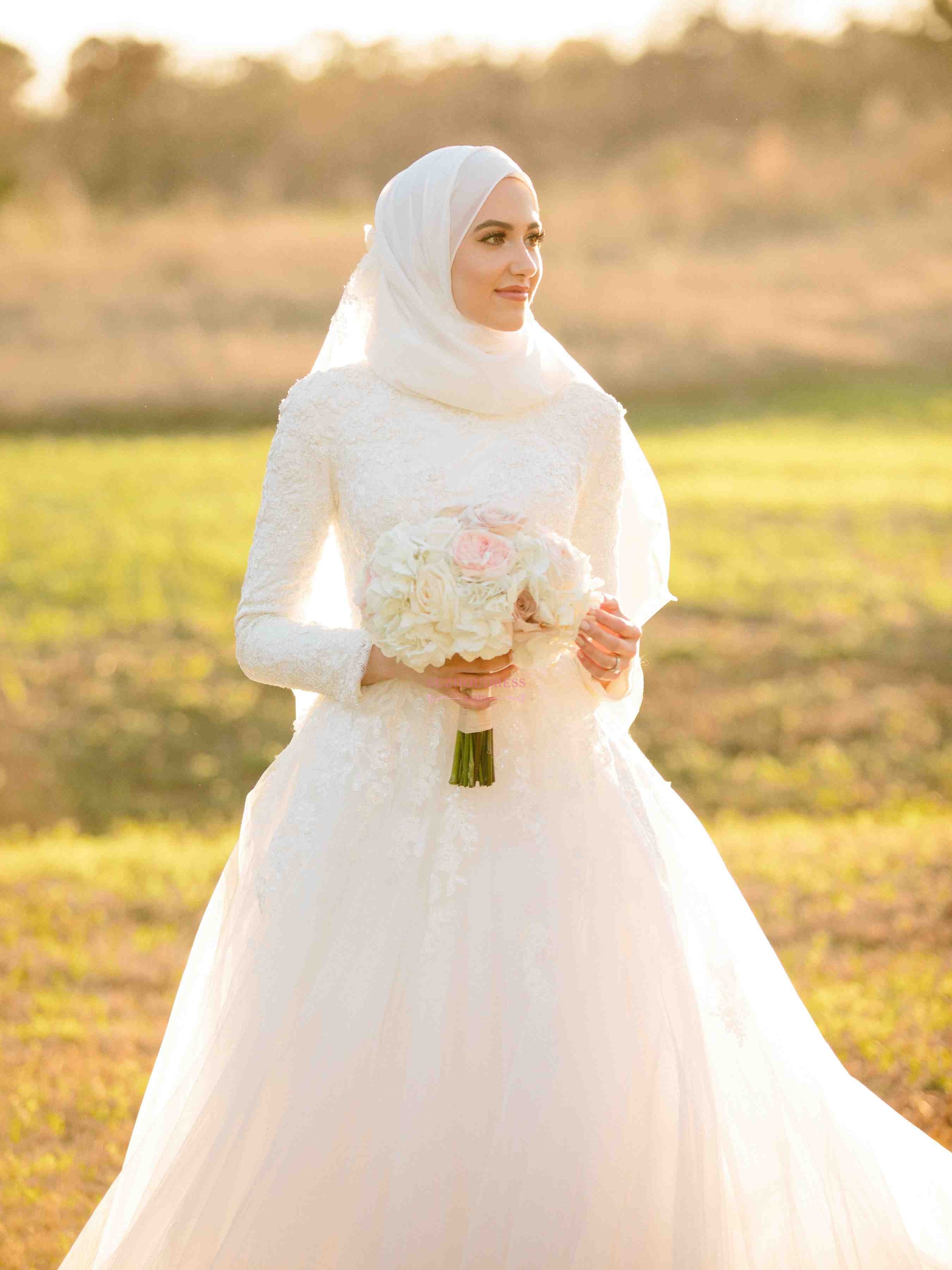 Мусульманская невеста. Muslima Wedding Свадебные платья. Невеста хиджабе Кавказ 2021.