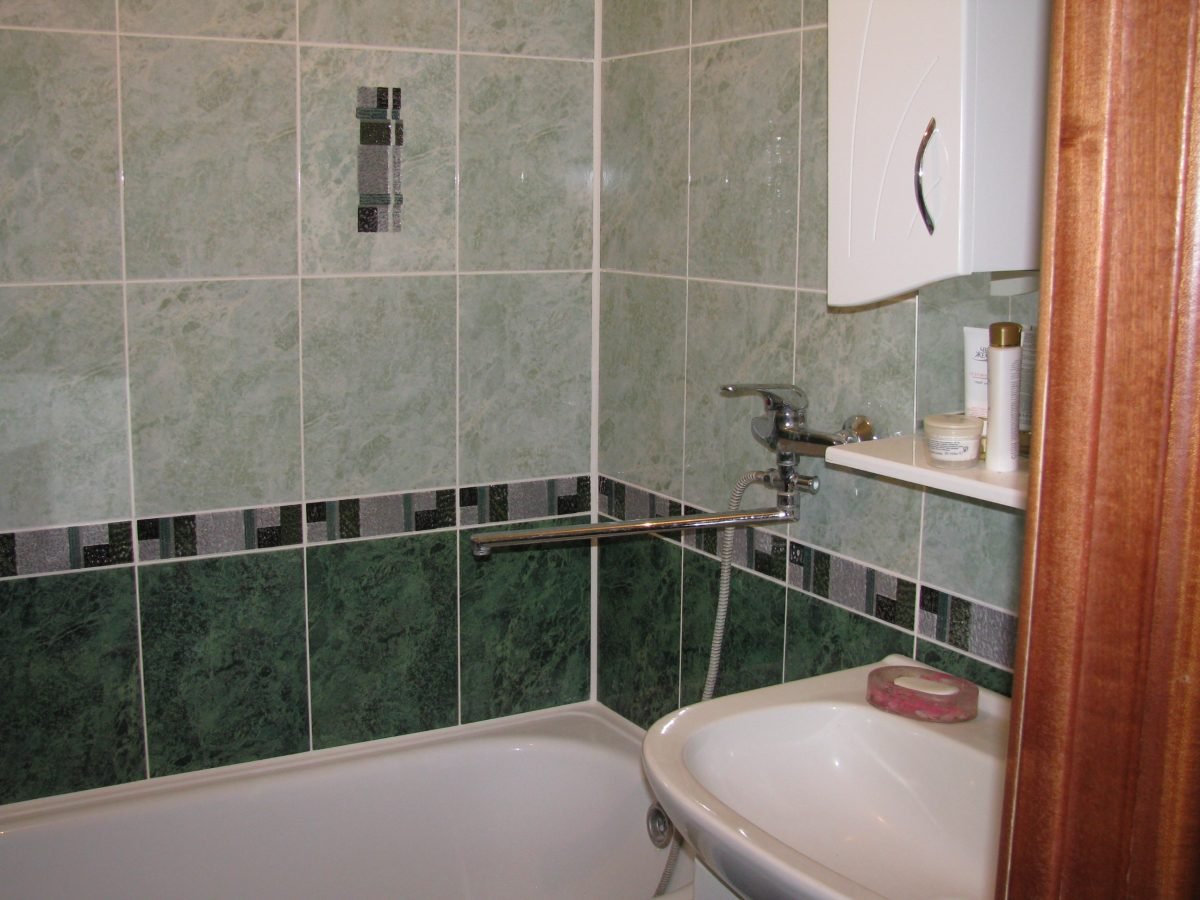 Примеры плитки в ванной комнате фото в хрущевке