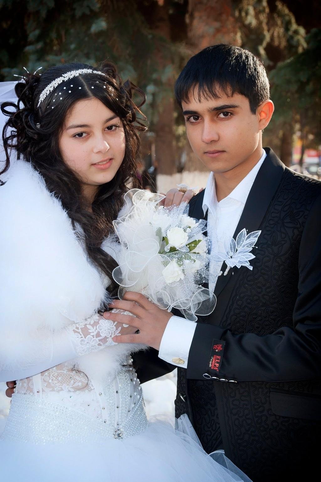 Жених цыганки. Цыганская свадьба. Свадьба цыган. Цыганская невеста. Красивая цыганская свадьба.