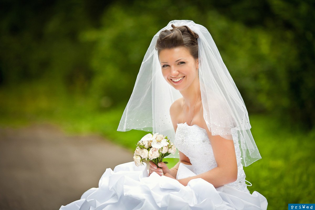 Ютуб русская невеста. Красивая невеста. Фотосессия невесты. Юная невеста. Русские невесты.