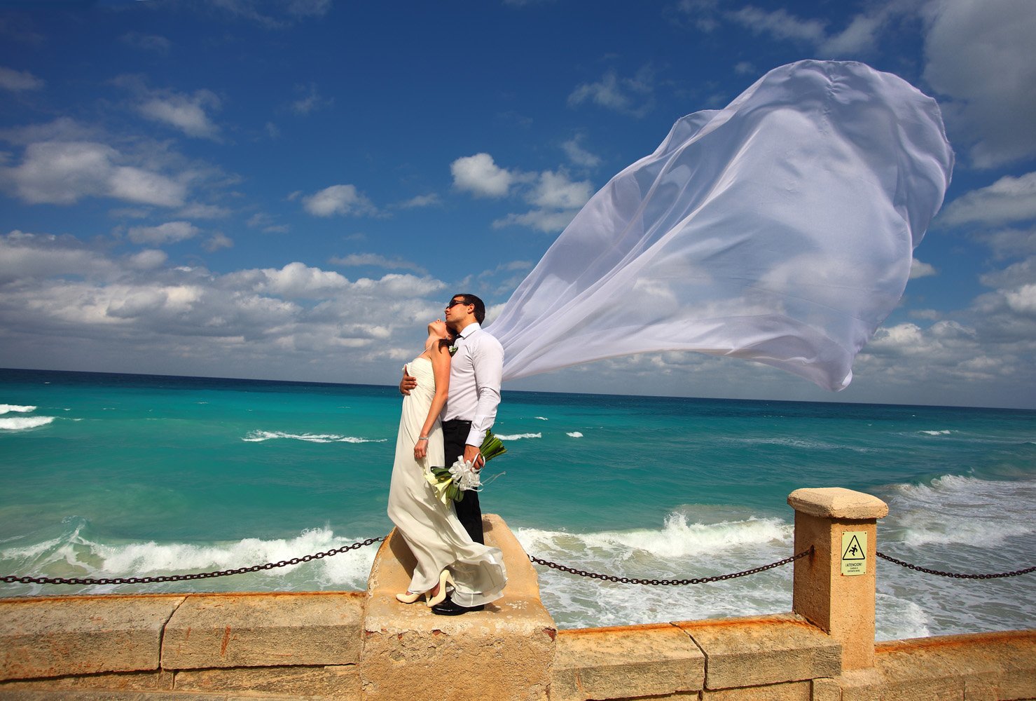 Мысль о загранице. Куба Варадеро Свадебная церемония. Свадьба у океана. Свадьба на острове. Свадебная фотосессия на берегу моря.
