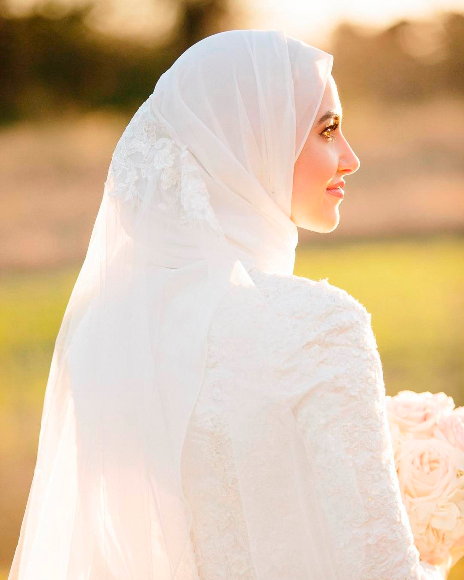 Мусульманская невеста. Никаб Муслима. Свадебный хиджаб с фатой.