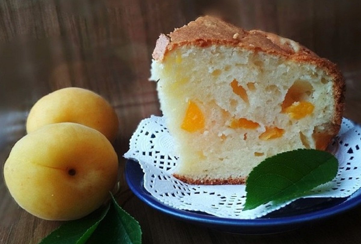 Пирог с абрикосом