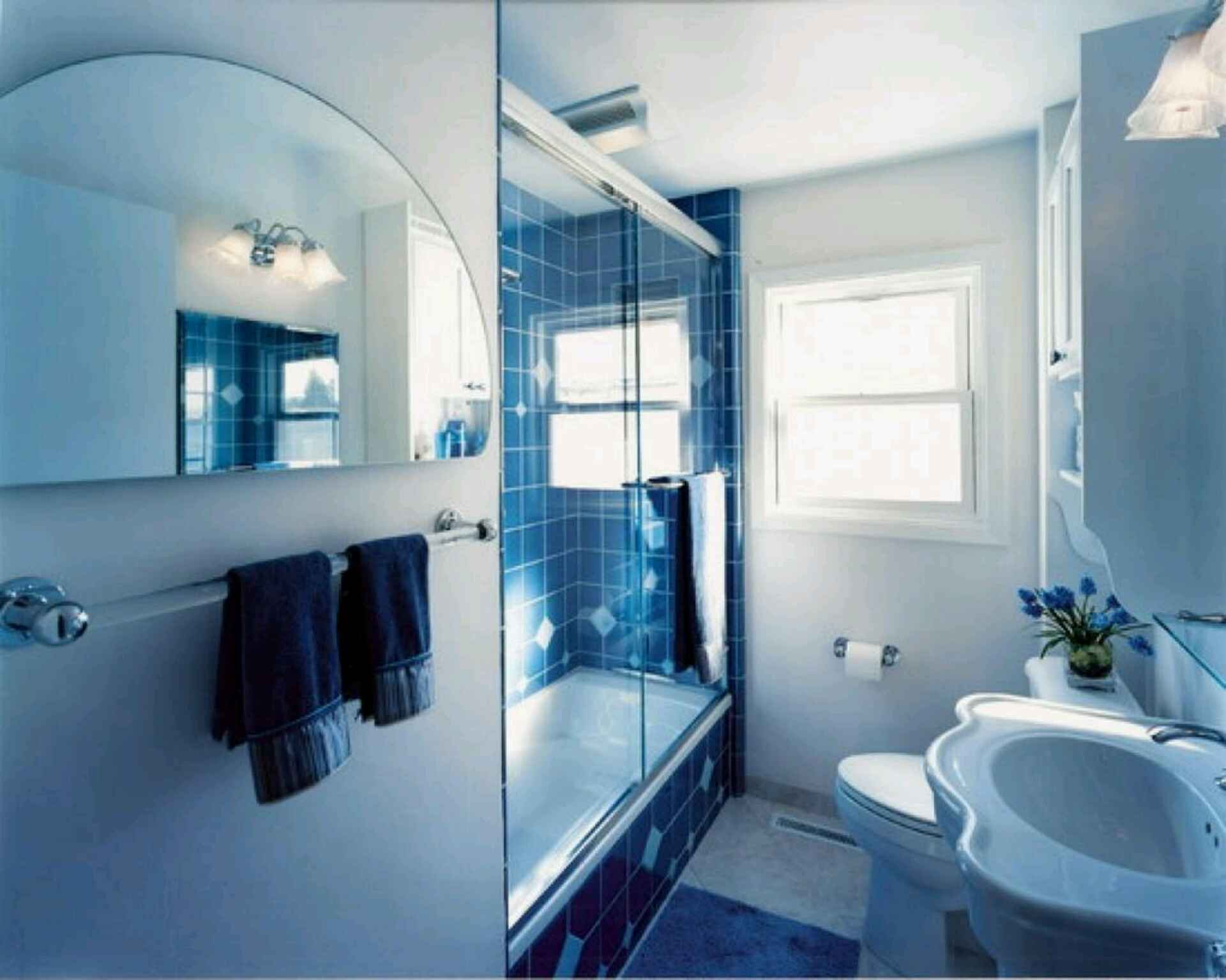 Красивая маленькие ванная. Ванная комната. Обустройство ванной комнаты. Идеи для ванной комнаты. Дизайнерские решения для ванной.
