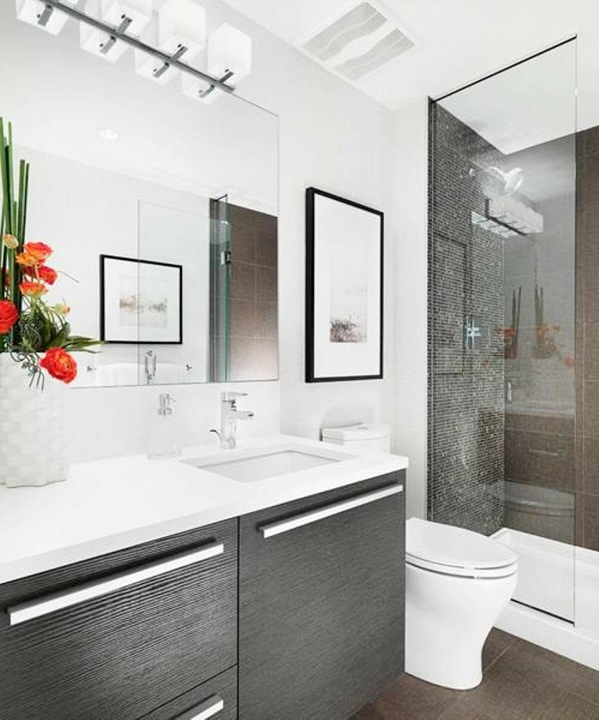 Ванная комната дизайн мал размер. Современная ванная комната. Дизайнерская ванная комната. Интерьер небольшой ванной. Современный интерьер ванной комнаты.