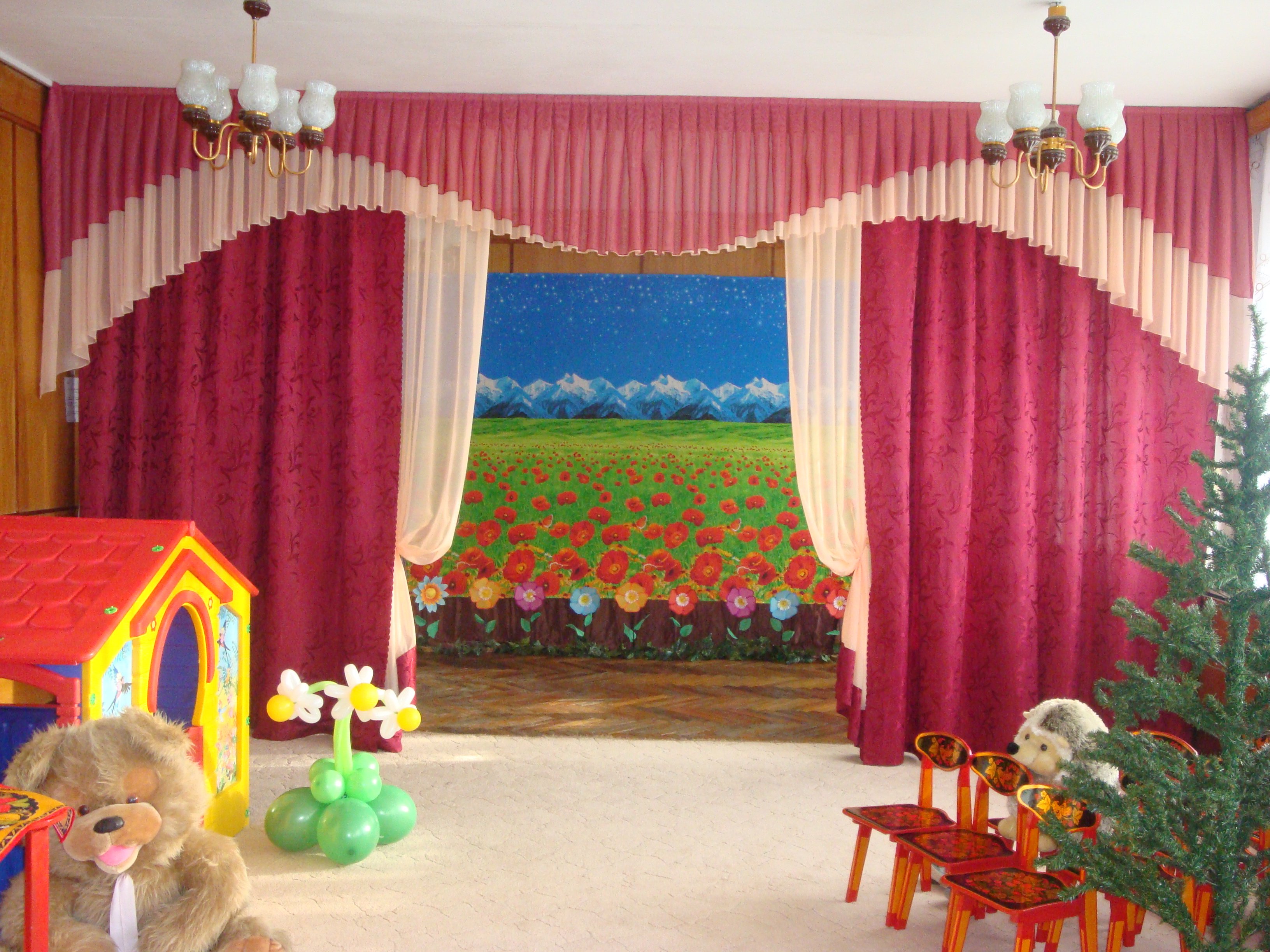 Мебель в музыкальный зал детского сада