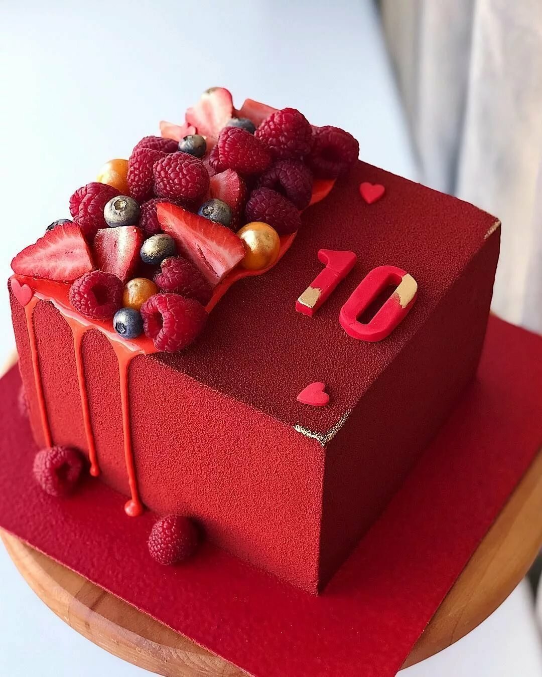 Торты на работу на день рождения. Оригинальные торты. Необычные торты. Красивые тортики на день рождения. Шикарный торт на день рождения.