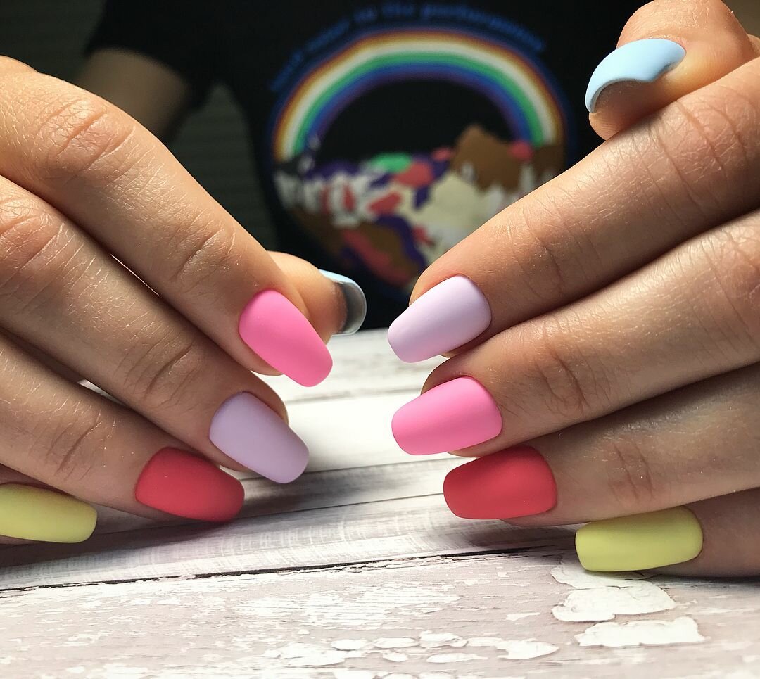 Дизайн маникюра разноцветные ногти фото