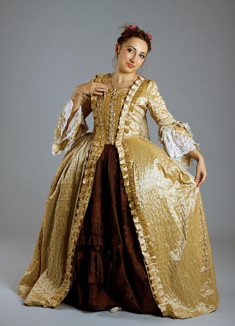 Исторический костюм век. Фрейлины 16 века. Исторические платья. Старые платья. Платья старинные Королевские.