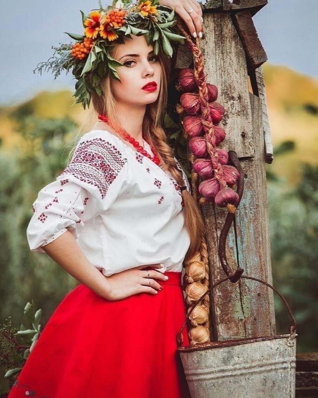 Молодые девушки украины. Украинский национальный костюм. Украинские красавицы. Образ украинской красавицы. Фотосессия в русском стиле.