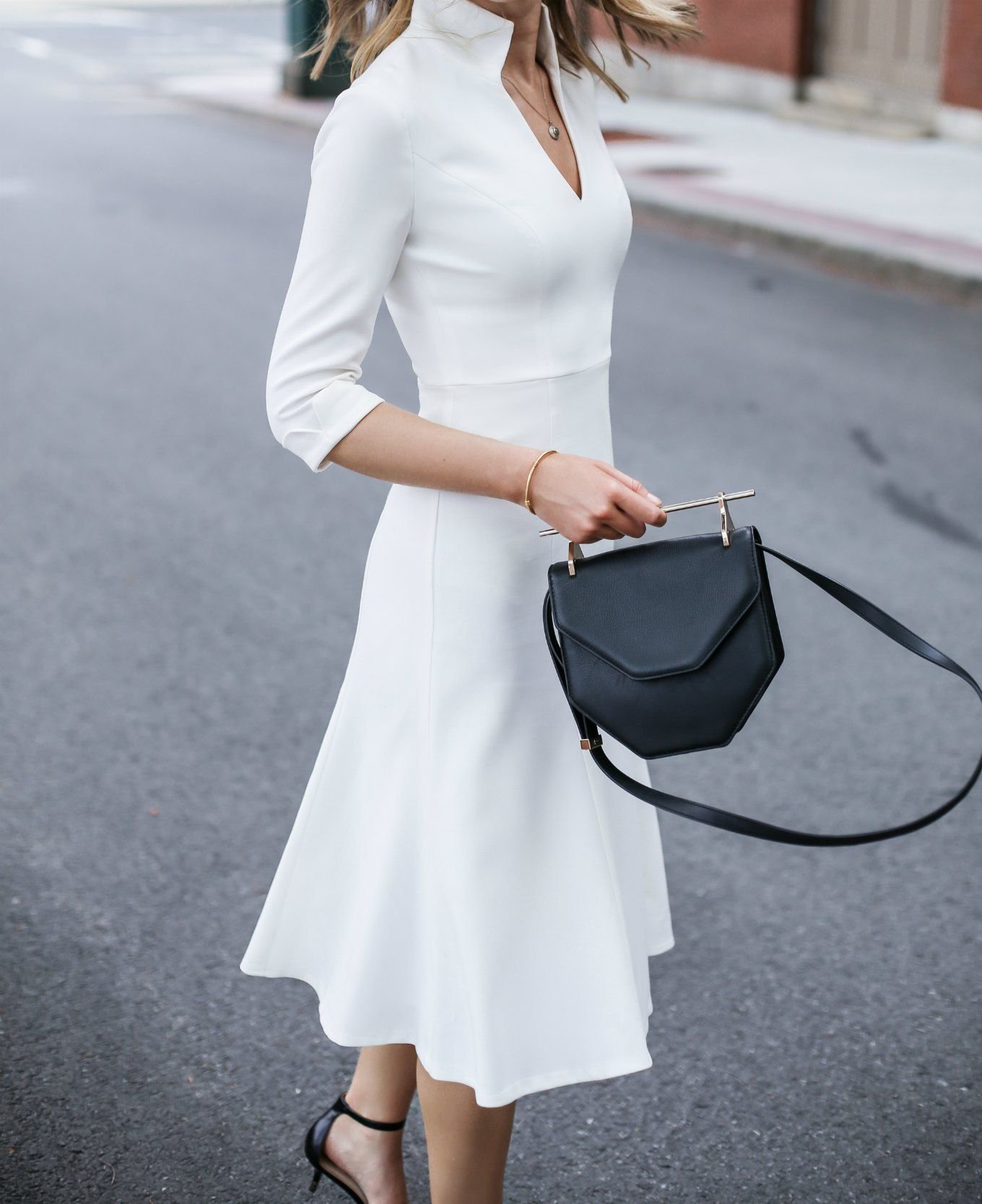 Белое платье с черным поясом (56 фото) 