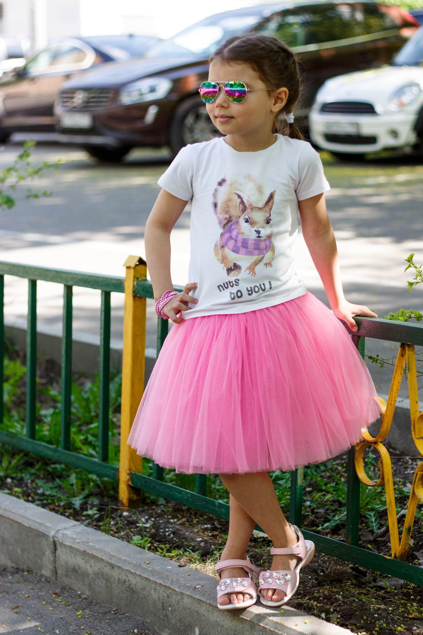 Девочка в розовой юбке. Детская фатиновая юбка. Пышные юбки для детей. Фатиновая юбка для девочки. Юбки пачки детские.