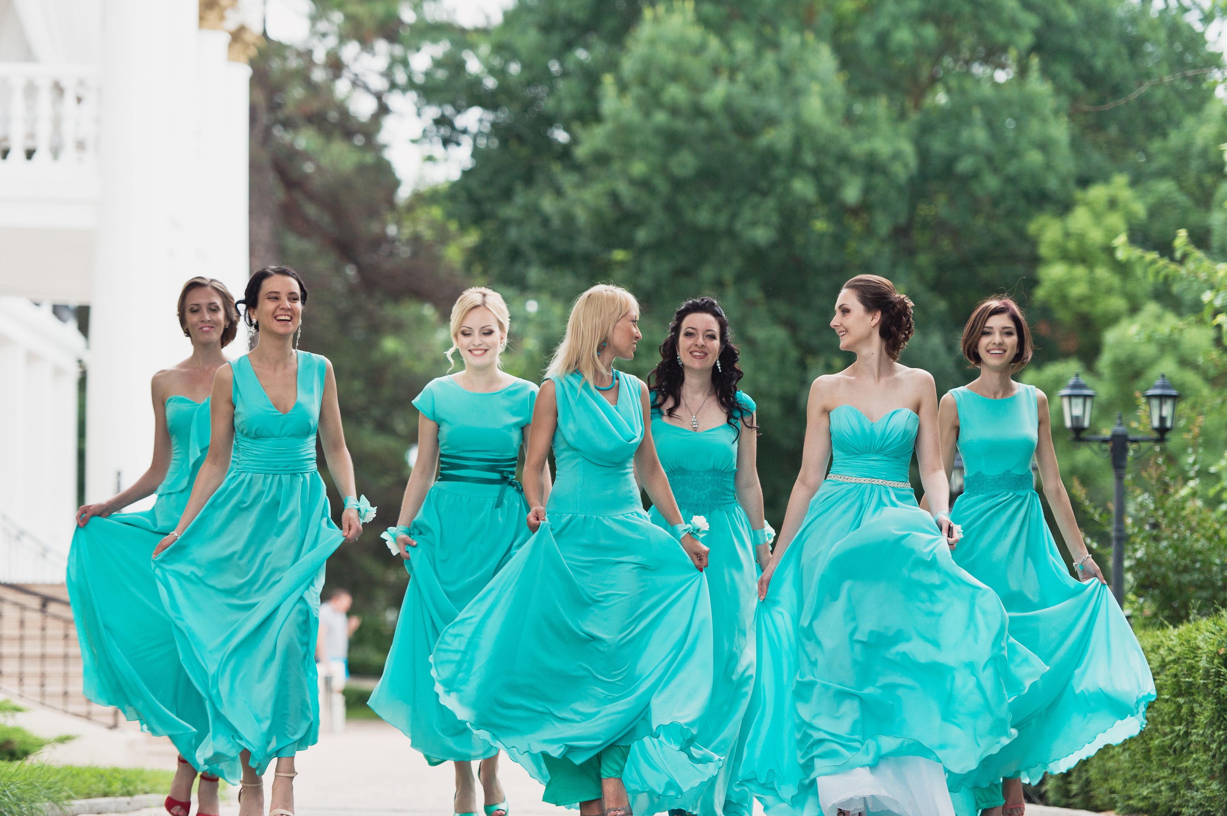 Платья цвета тиффани для подружек невесты (63 фото) .