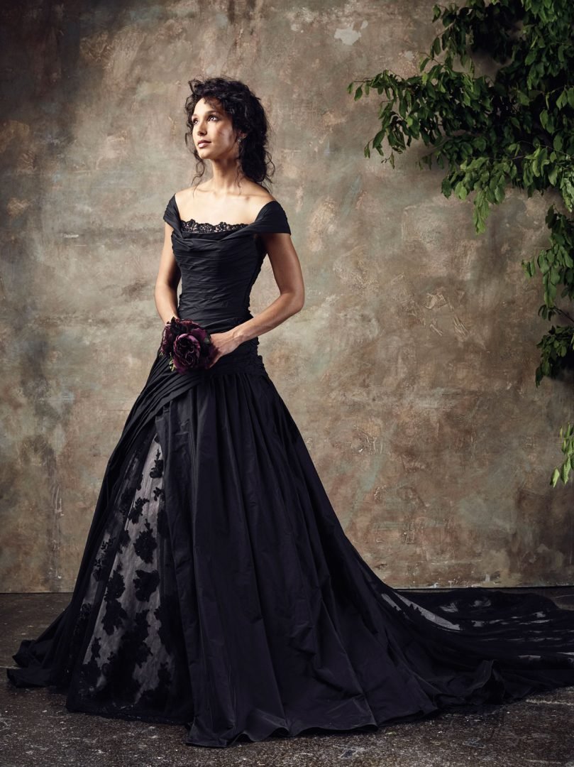 Black wed. Черное свадебное платье. Черное свадебное поать. Черноемвадебное платье. Готическое платье.