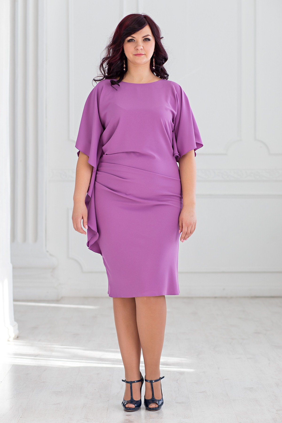 Валберис платье больших размеров праздничные. Платья на валберис 52-54 размер. Платье Marina Rinaldi шёлк. Платье 2022 валберис.