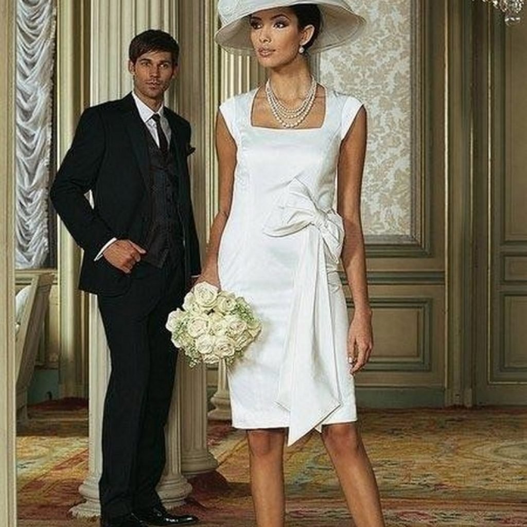 свадебное платье и костюм фото