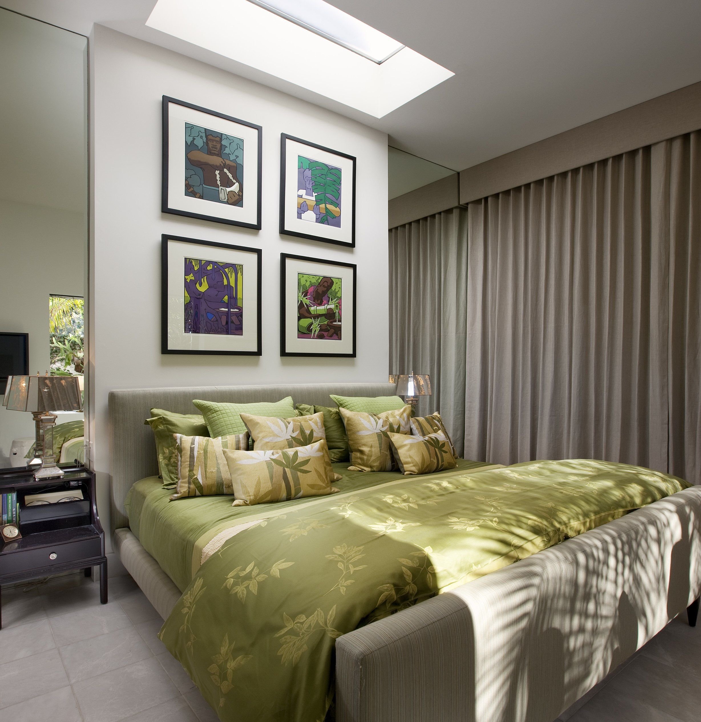 спальня в серо зеленых тонах дизайн фото