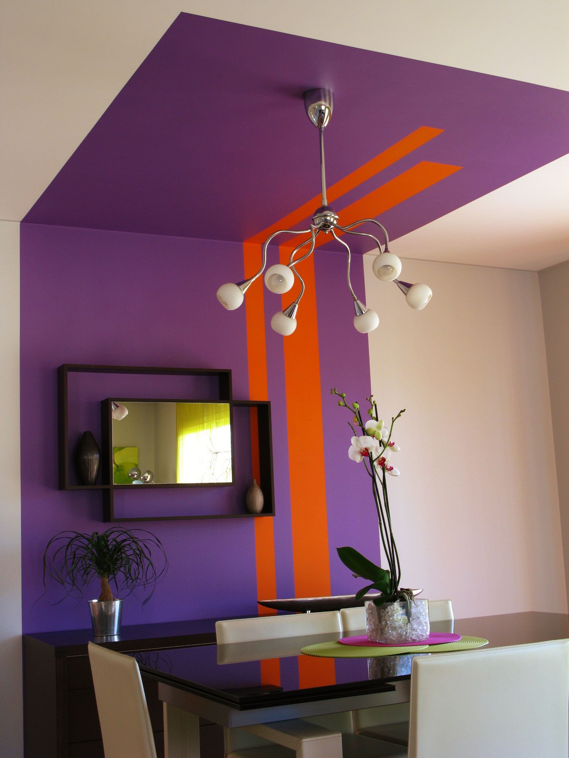 Красиво покрасить комнату. Дизайнерская покраска стен. Покраска стен в квартире. Креативное окрашивание стен. Разноцветные стены.