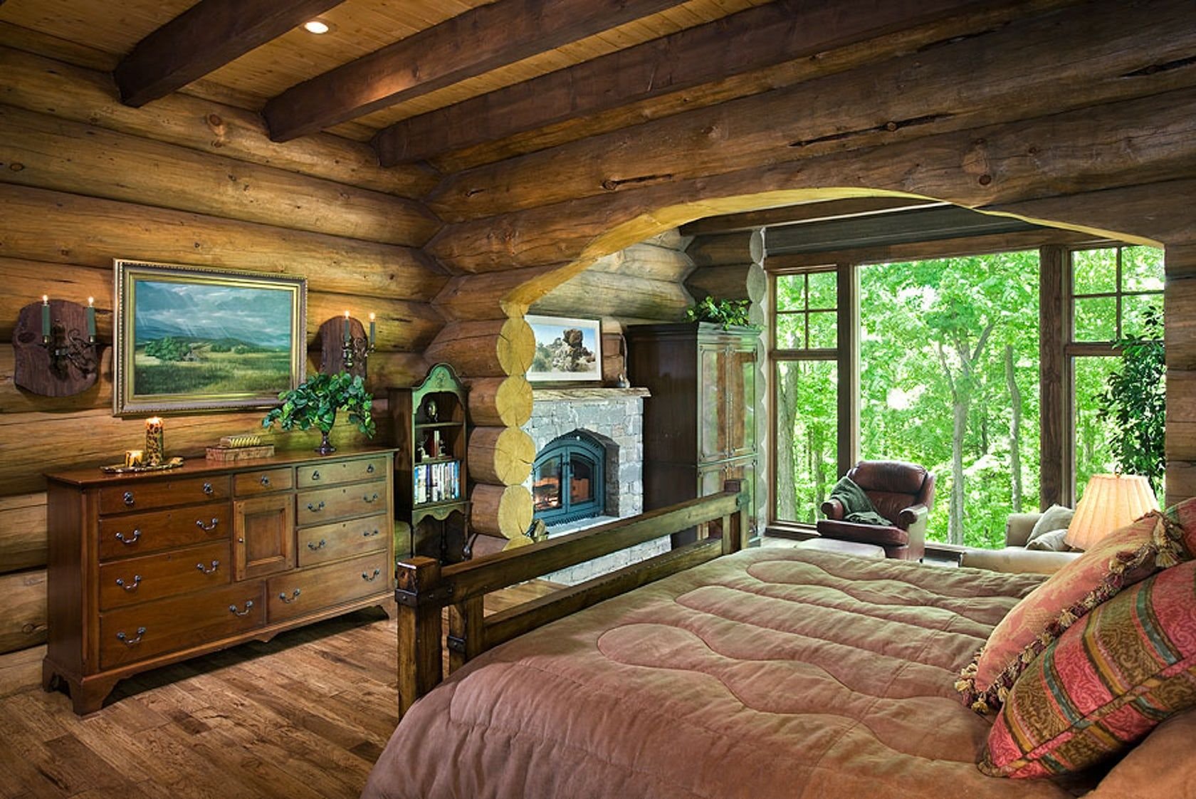 Обставленная рядом красивых изб. Комната в деревенском стиле. Спальня в деревенском доме. Уютный деревянный домик. Спальня в деревенском стиле.