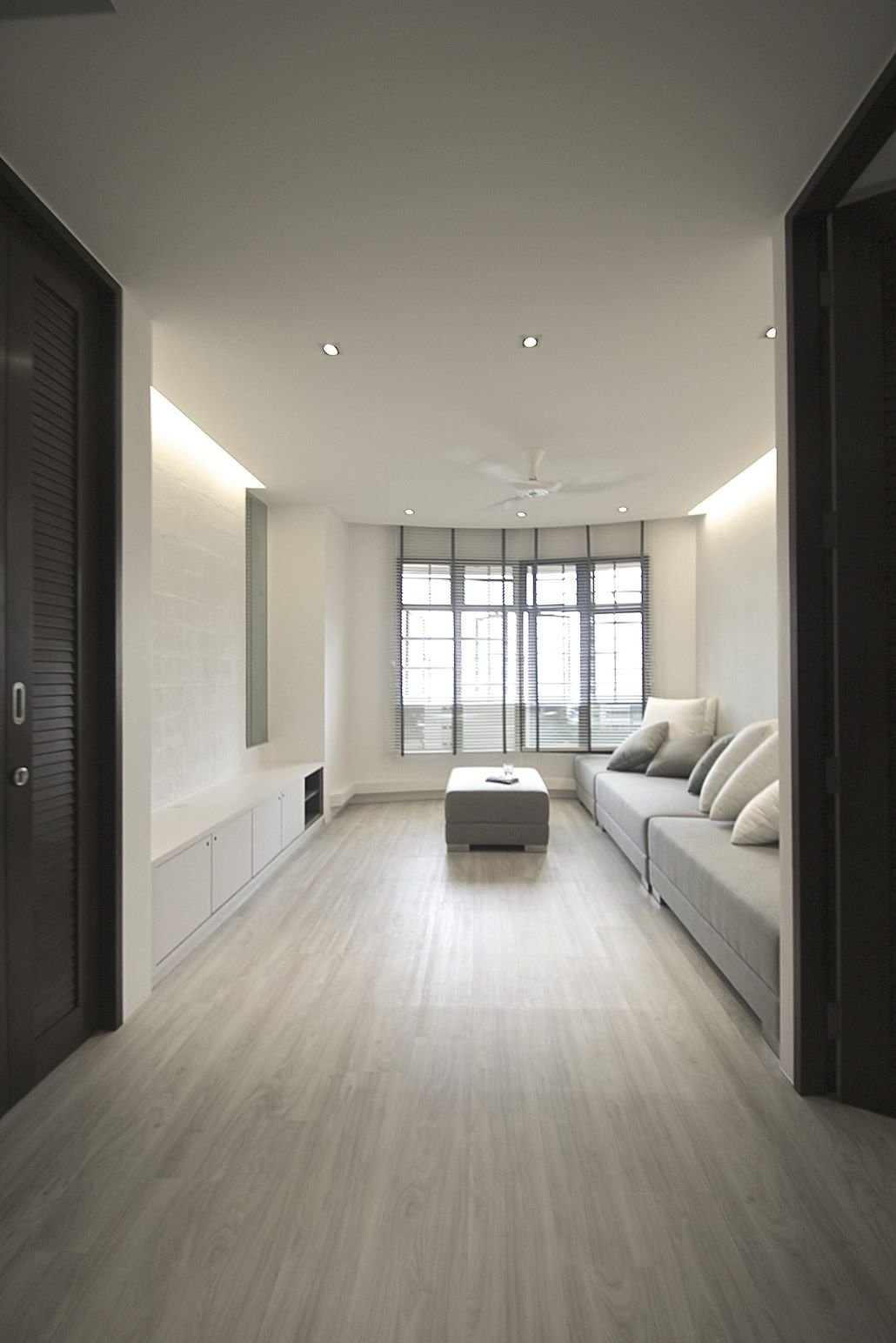 серый пол в интерьере квартиры фото