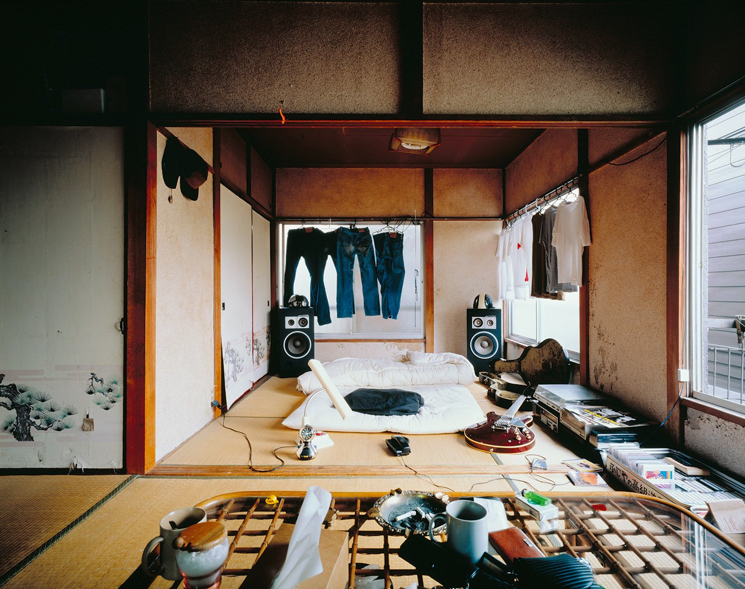 Каждый обитатель квартиры в которой жил. Японские квартиры внутри. Маленькие квартиры в Японии. Японская квартира изнутри. Маленькие квартирки Япония.
