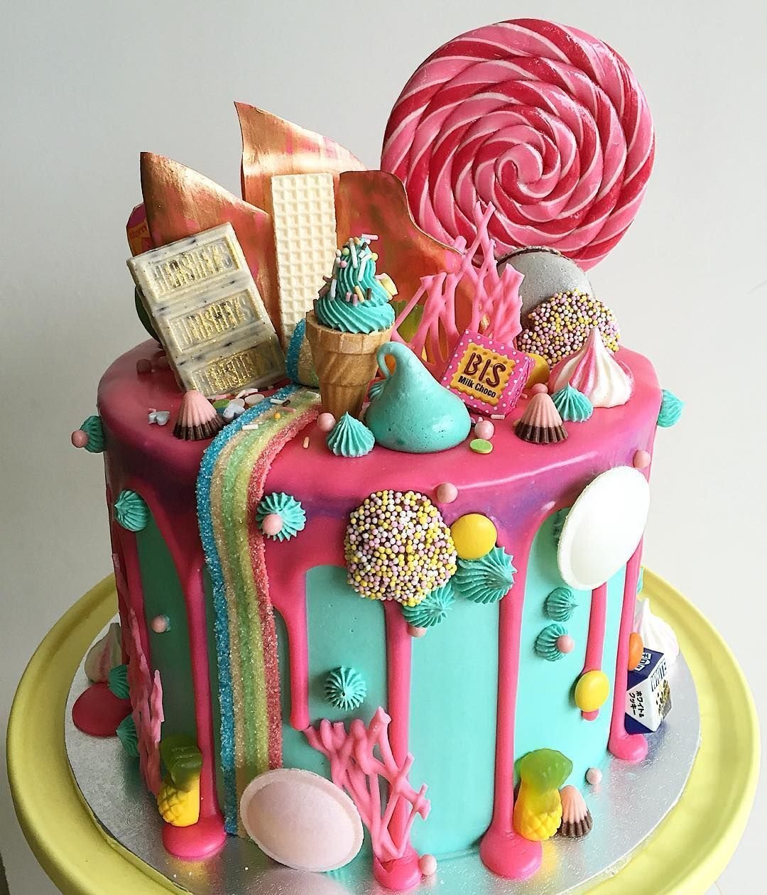Красивые торты 11 лет. Торт девочка. Красивые торты на день рождения девочке. Украшение торта для девочки 8 лет. Тортик на 6 лет девочке.