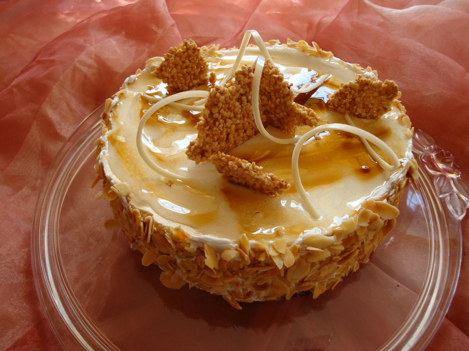 Рецепты торт с золотом. Золотой Колос торт пломбирный. Мокко торт золотой Колос. Торт нежность золотой Колос. Песочный торт Пешт.