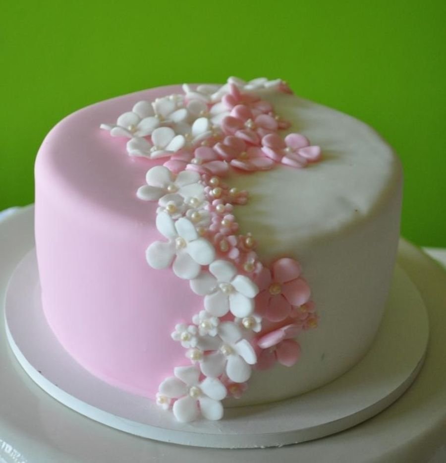Торт с цветами из мастики - 72 фото