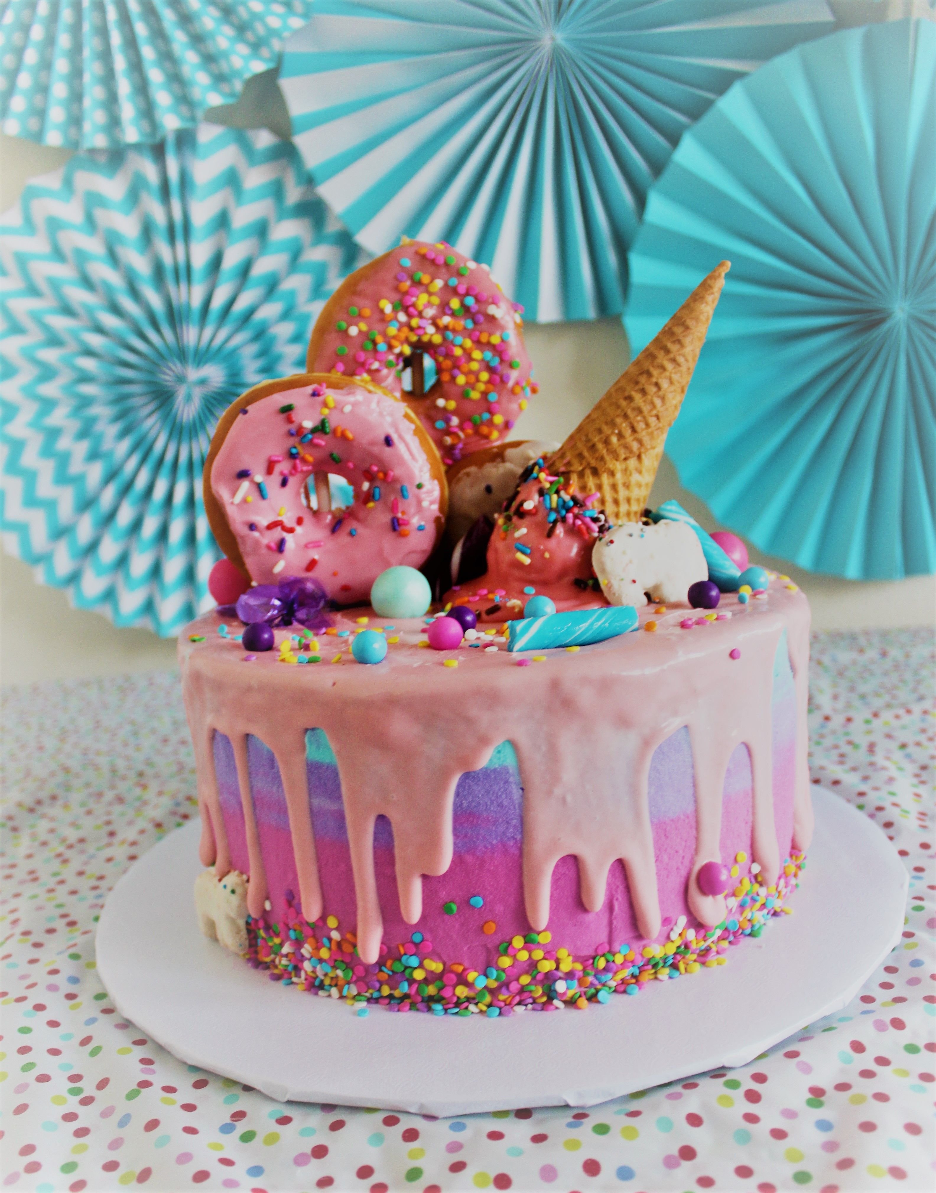 Оформление торта на день рождения девочке. Украшение торта для девочки. Очень красивый торт для девочки. Торт на день рождения девочке. Тортики на день рождения для девочек.