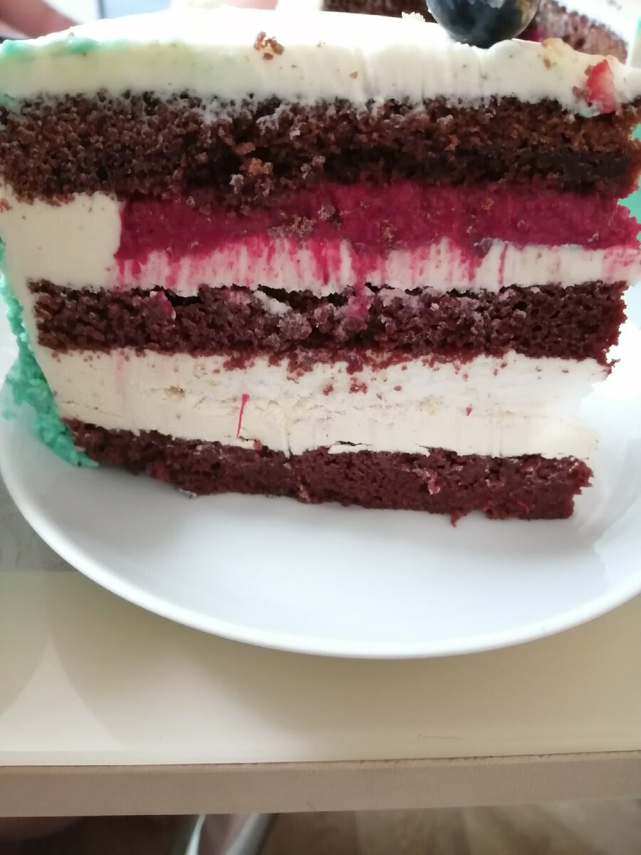 Бисквитный торт с вишней и творожным кремом рецепт с фото