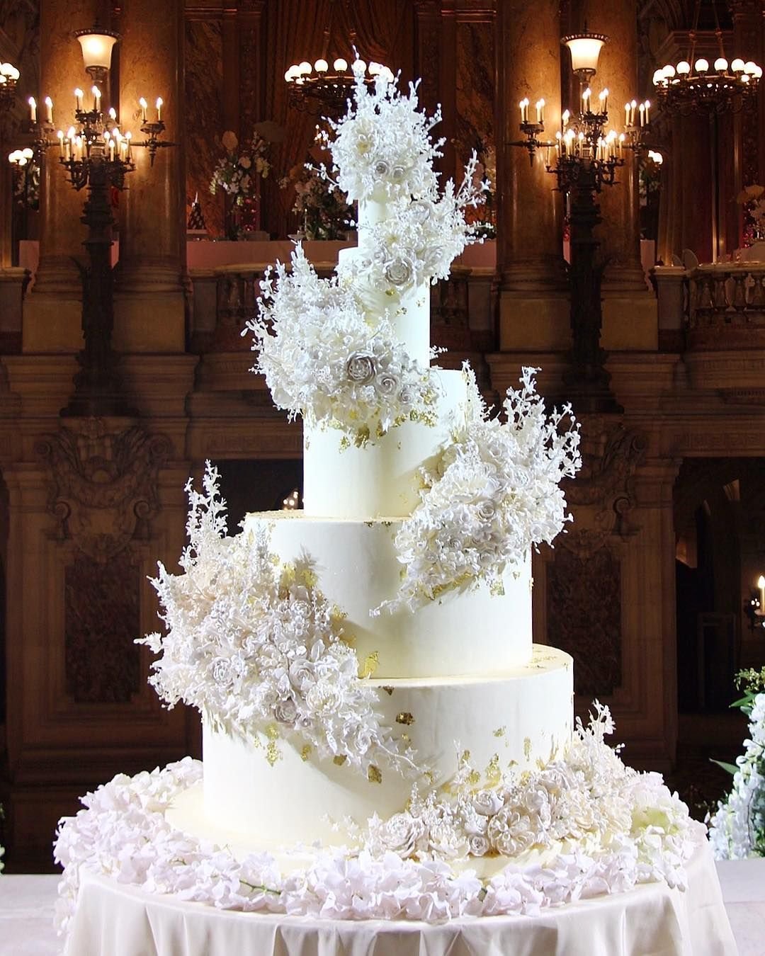Необычный свадебный торт (53 фото) .