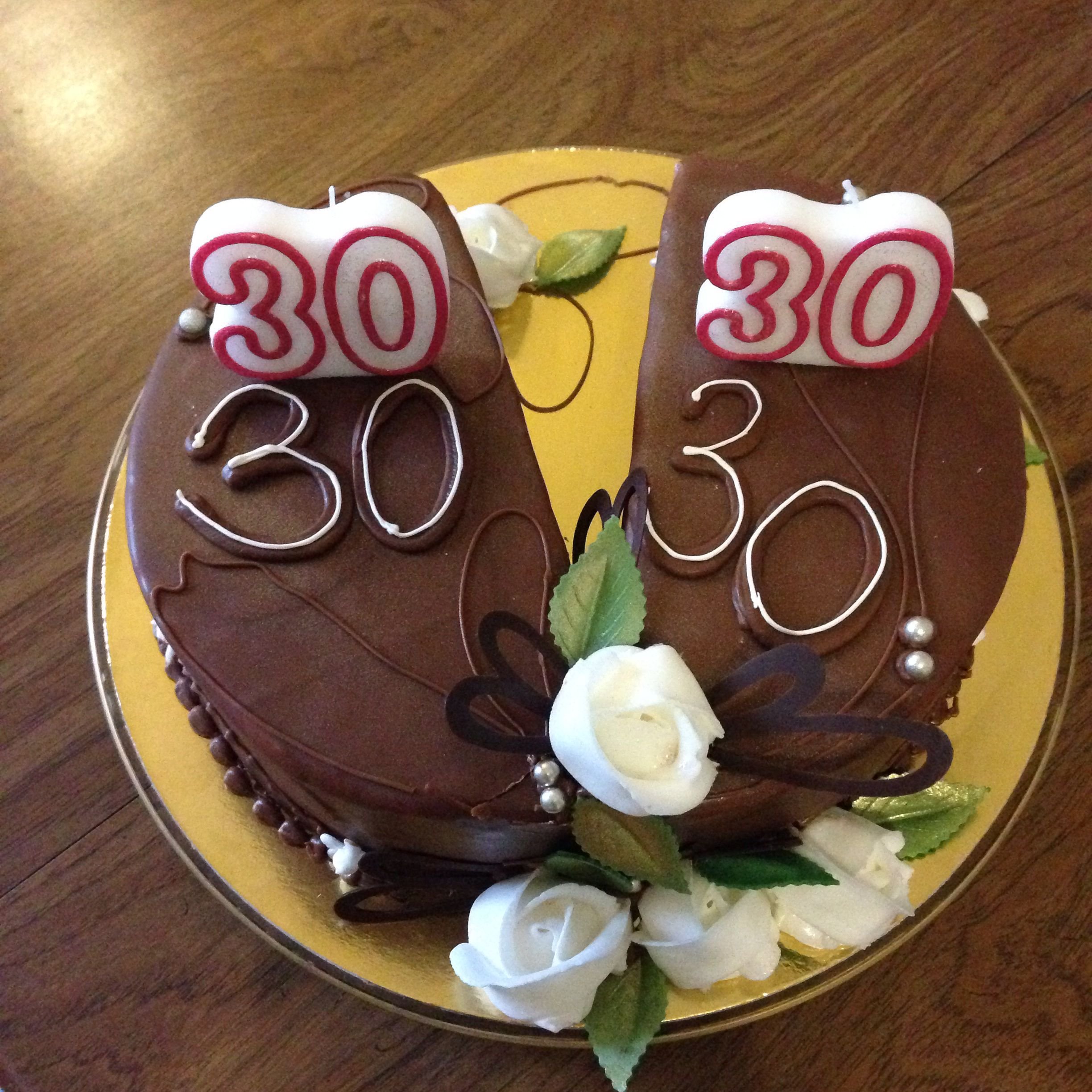 60 летний юбилей мамы. Торт на юбилей 60 лет мужчине. Торт на юбилей 65 лет мужчине. Торт на день рождения маме 60 лет. Украшение торта для мужчины 60 лет.