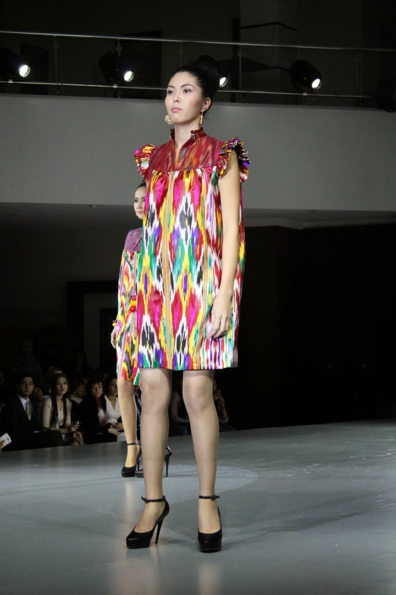Узбекские платья модные современные тенденции