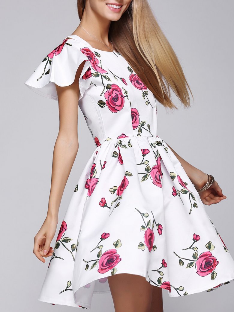 Платье в цветочек купить. Летнее платье в цветочек. Платье с цветочным принтом. Летние платья с цветочным принтом. Платье белое в цветочек летнее.