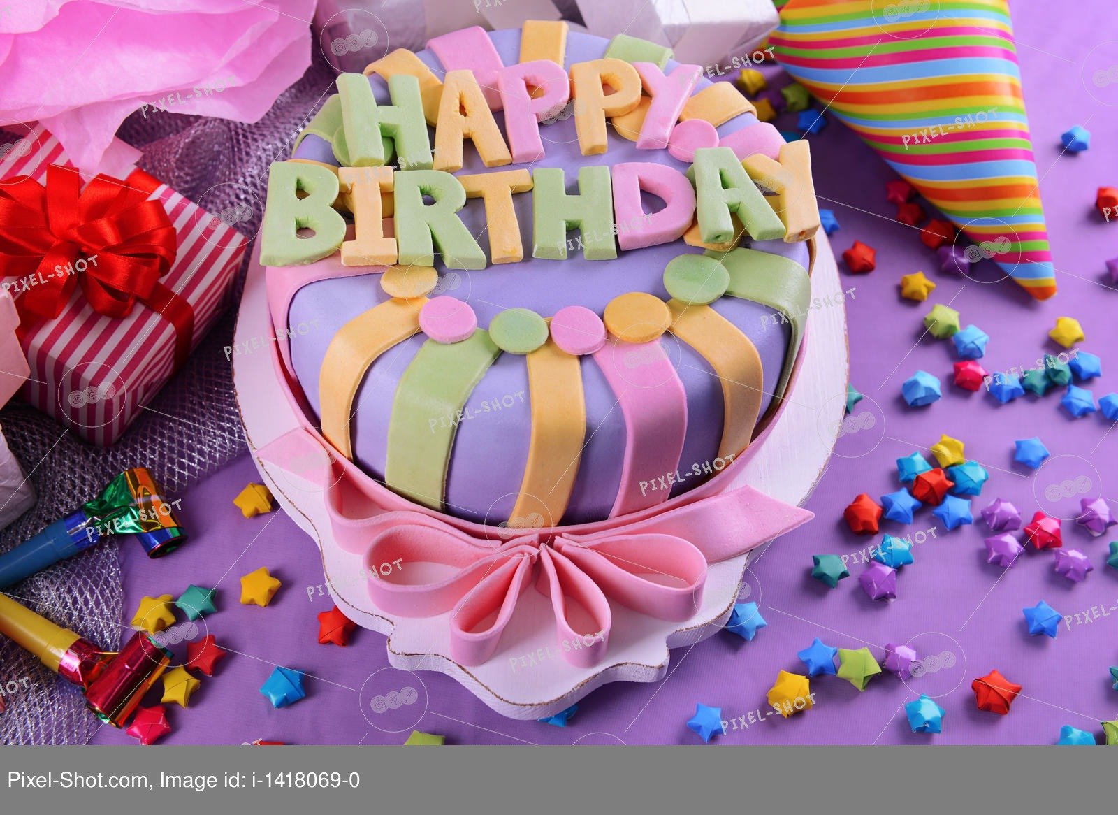 Красивая 6 на день рождения. Праздничный торт на день рождения. Торт с днем рождения!. Сладости на день рождения. Торт Happy.