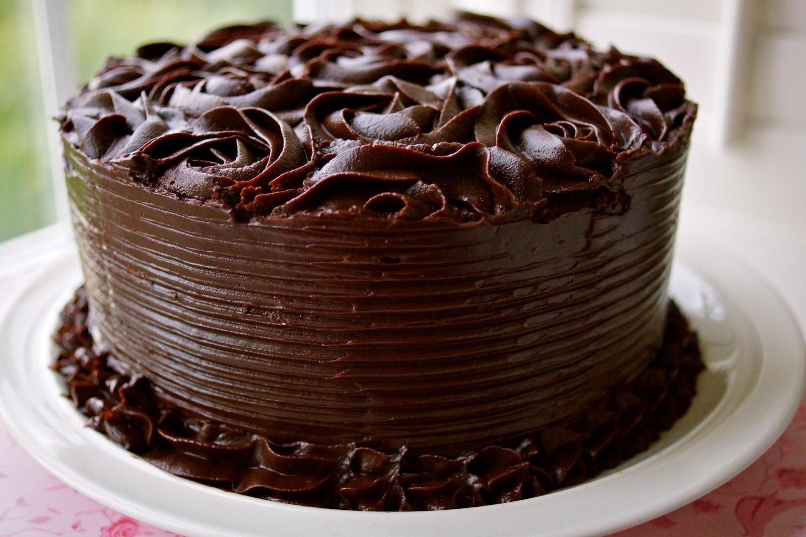 Украшение торта шоколадом растопленным (61 фото) .