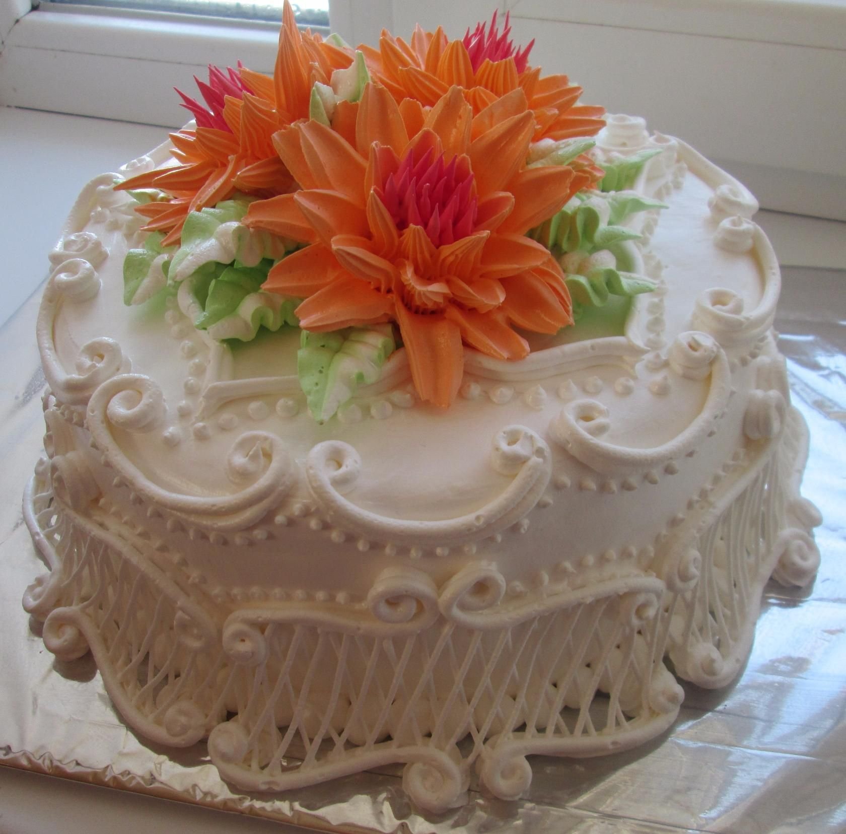 Торт с хризантемами из крема (32 фото)