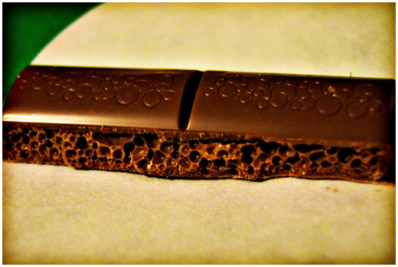 Под шоколад. Шоколад. Пористый шоколад. Шоколад под микроскопом. Пористый с добавками шоколад.