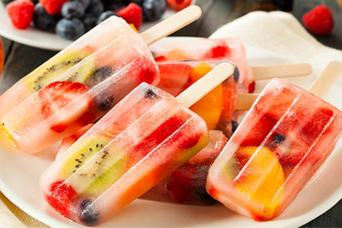 Замороженные фрукты какие. Фруктовый лед. Фруктовое мороженое. Мороженое фруктовый лед. Домашний фруктовый лед.