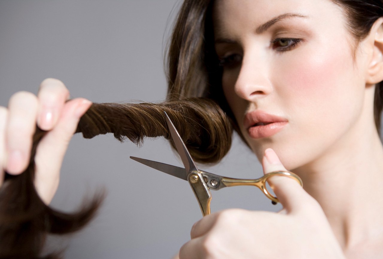Самостоятельная стрижка волос дома для женщин